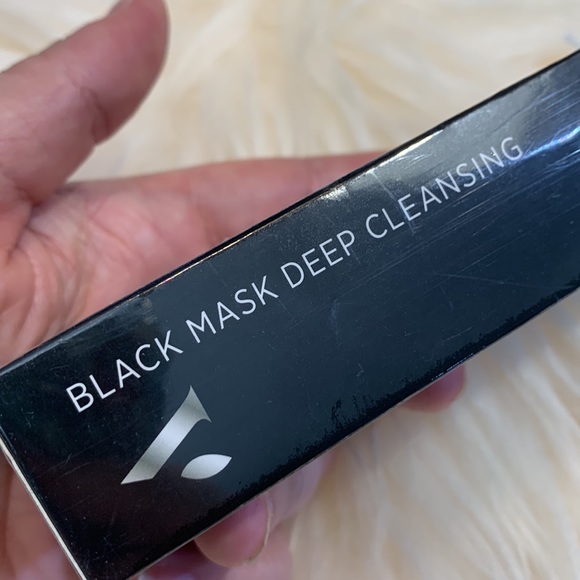 ⚡️host pic!⚡️Blackhead remover mask NIB - Picture 6 of 7
